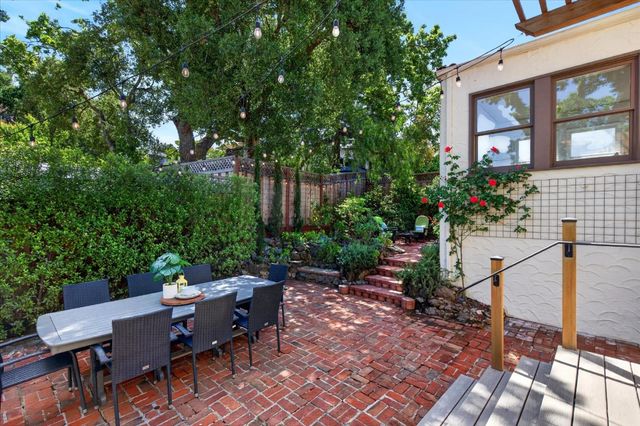 1315 James Avenue, Redwood City, CA 94062