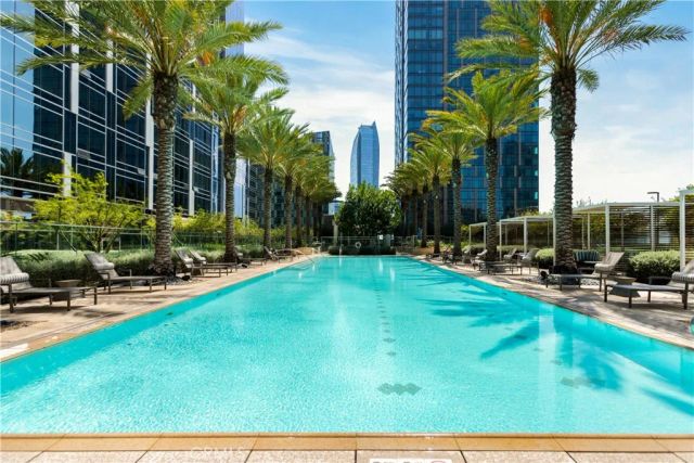 877 S Francisco Street 717, Los Angeles, CA 90017