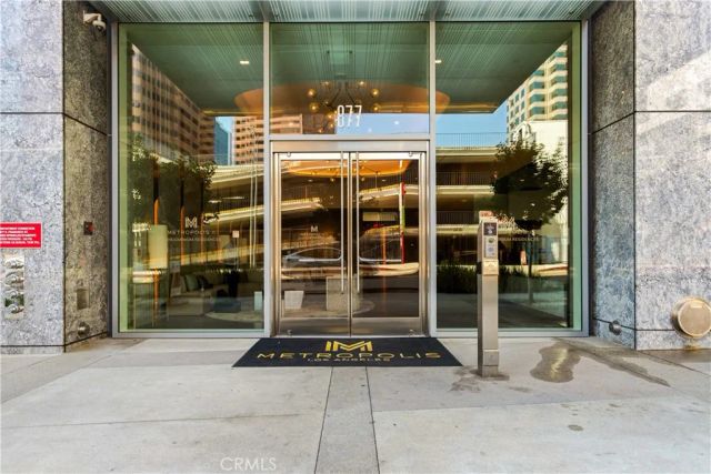 877 S Francisco Street 717, Los Angeles, CA 90017