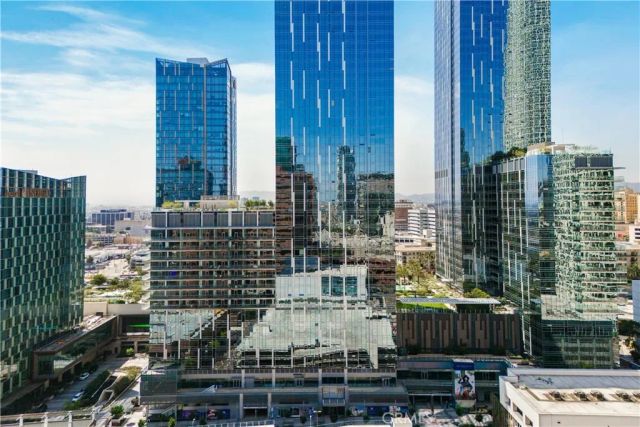 877 S Francisco Street 717, Los Angeles, CA 90017