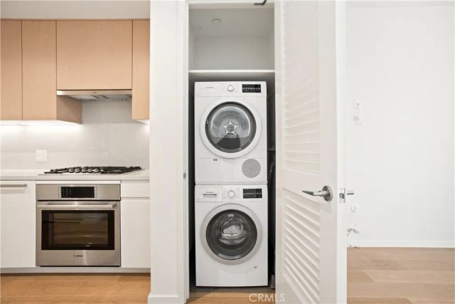 877 S Francisco Street 717, Los Angeles, CA 90017