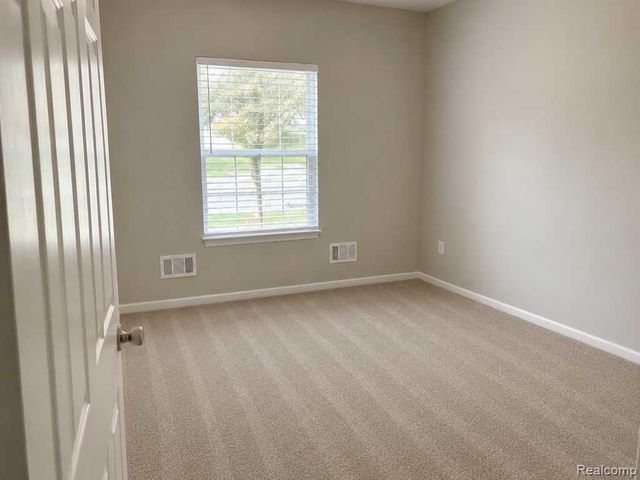54601 Monarch Drive, Shelby Twp, MI 48316