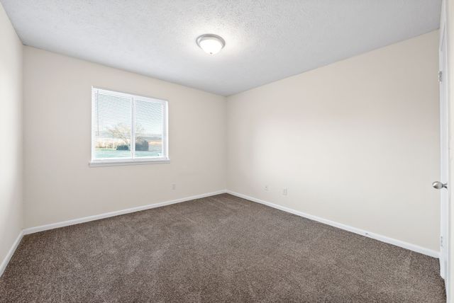 225 Clara Dr Unit 2L, Pembroke, KY 42266
