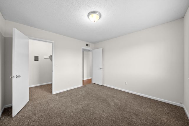 225 Clara Dr Unit 2L, Pembroke, KY 42266