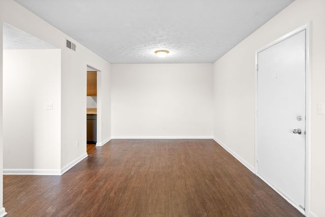 225 Clara Dr Unit 2L, Pembroke, KY 42266