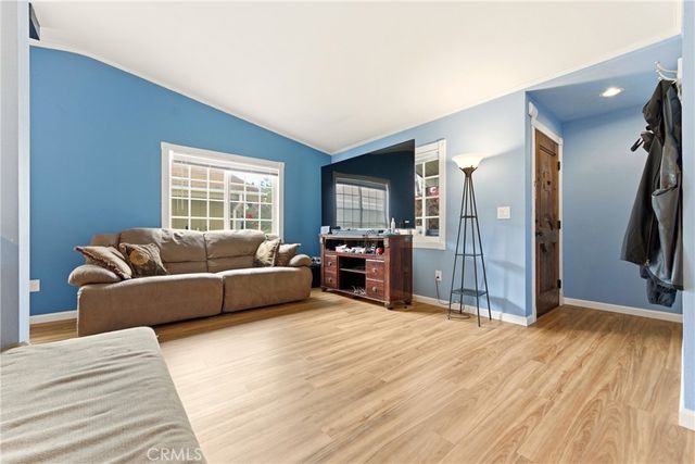 9036 Lemon Ave, La Mesa, CA 91941