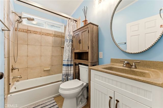 9036 Lemon Ave, La Mesa, CA 91941