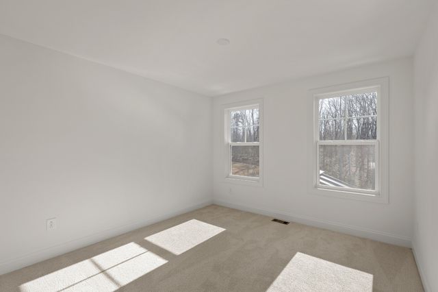 1138 Willow Springs Dr, Lebanon, TN 37087