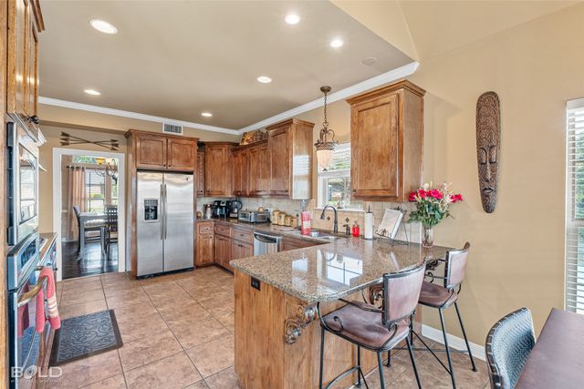 10040 Loveland Court, Shreveport, LA 71106