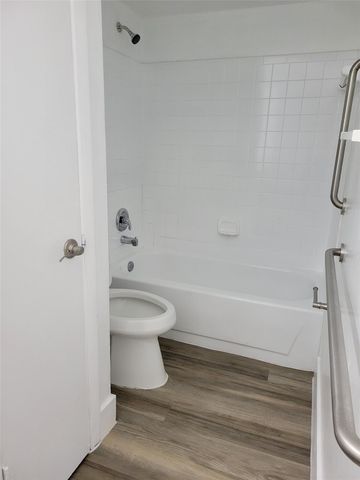 4501 W Mcnab Road 20, Pompano Beach, FL 33069