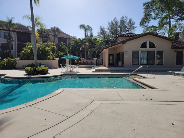 4501 W Mcnab Road 20, Pompano Beach, FL 33069