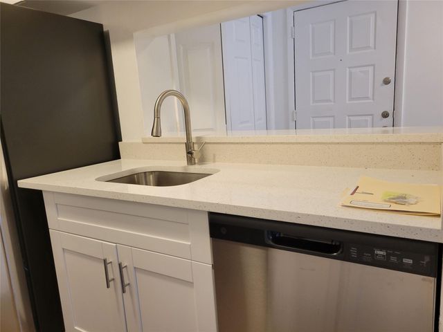 4501 W Mcnab Road 20, Pompano Beach, FL 33069