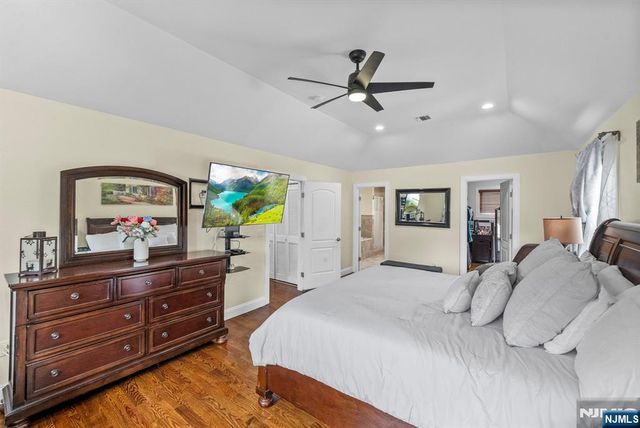 39 Paterson Avenue, Clifton, NJ 07014