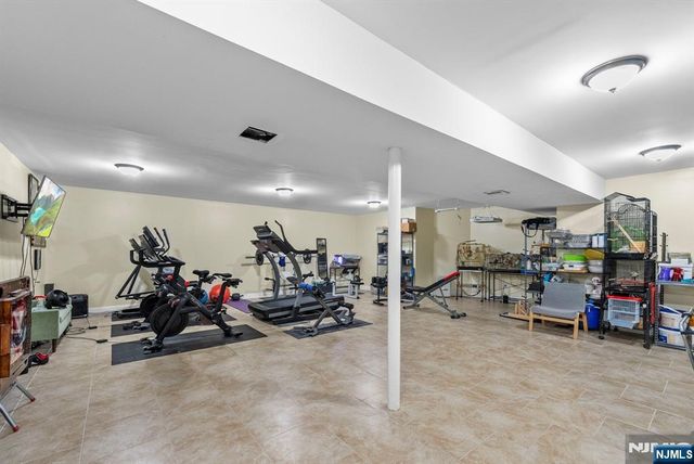 39 Paterson Avenue, Clifton, NJ 07014