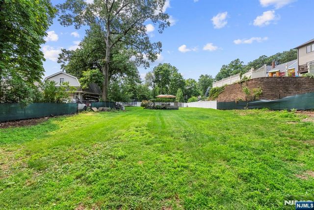 39 Paterson Avenue, Clifton, NJ 07014