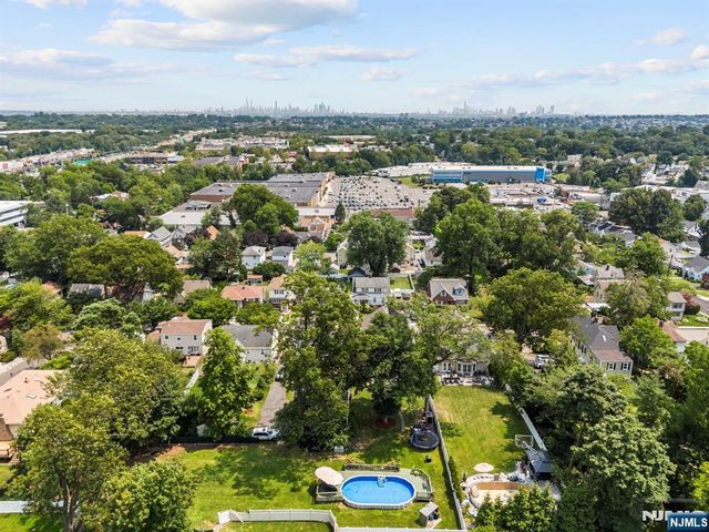 39 Paterson Avenue, Clifton, NJ 07014