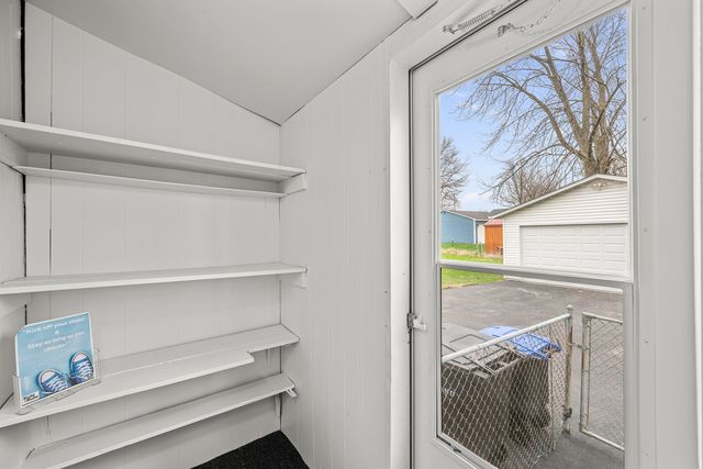 2037 30th Street, Rock Island, IL 61201