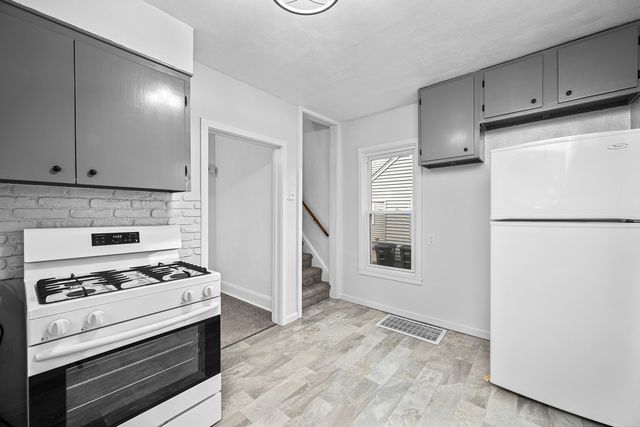 2037 30th Street, Rock Island, IL 61201