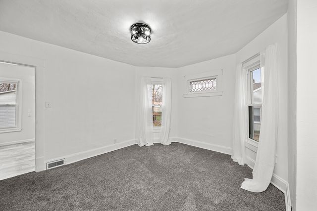 2037 30th Street, Rock Island, IL 61201