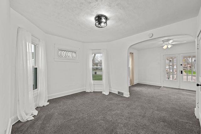 2037 30th Street, Rock Island, IL 61201