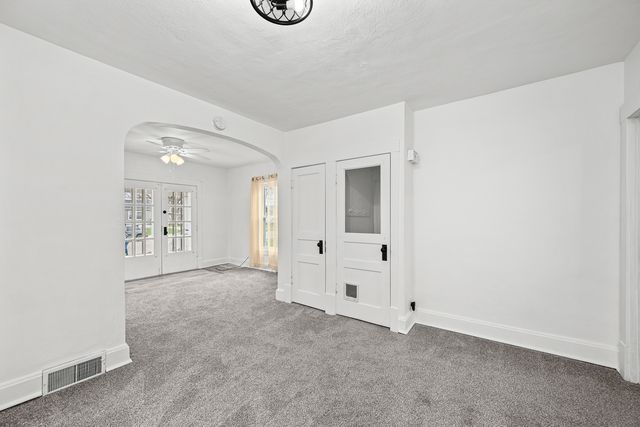 2037 30th Street, Rock Island, IL 61201