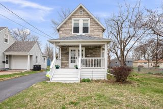 2037 30th Street, Rock Island, IL 61201