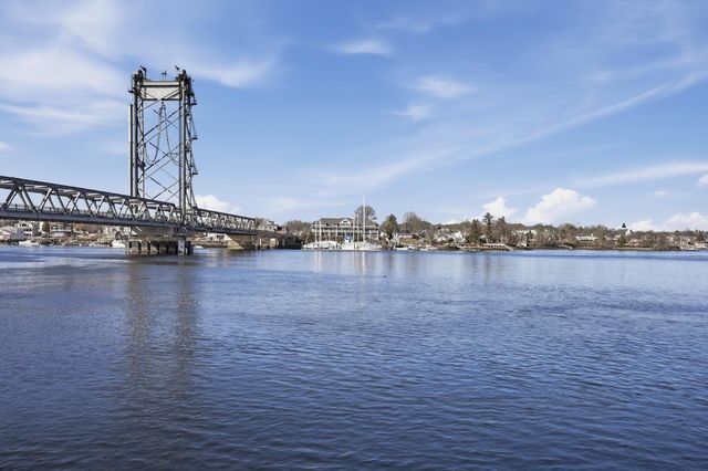 413 Islington Street, Portsmouth, NH 03801