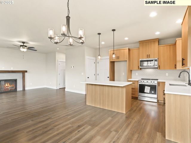 2355 E Otter Loop 25, La Center, WA 98629
