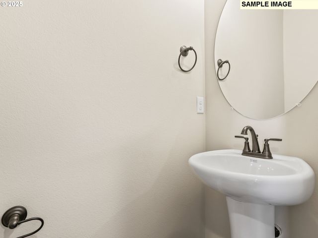 2355 E Otter Loop 25, La Center, WA 98629