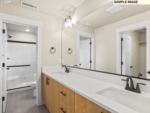 2355 E Otter Loop 25, La Center, WA 98629