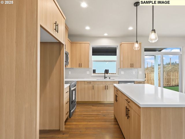 2355 E Otter Loop 25, La Center, WA 98629