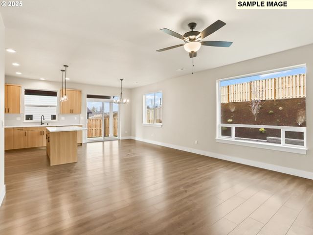 2355 E Otter Loop 25, La Center, WA 98629