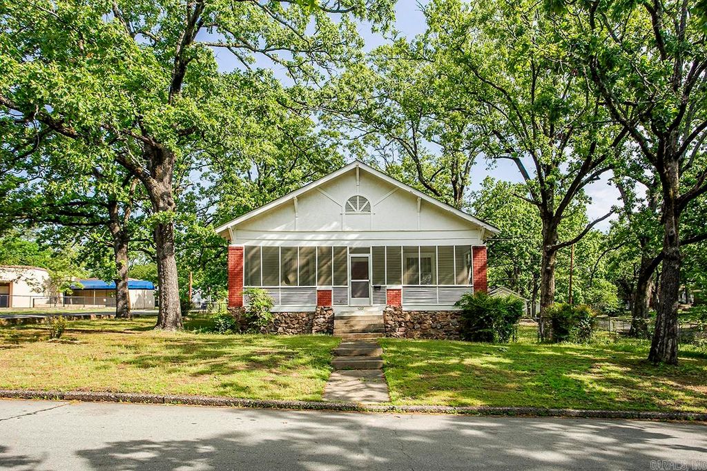 5222 Woodlawn Drive, Little Rock, AR 72205