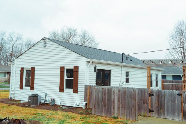 8501 Compton Street, Indianapolis, IN 46240