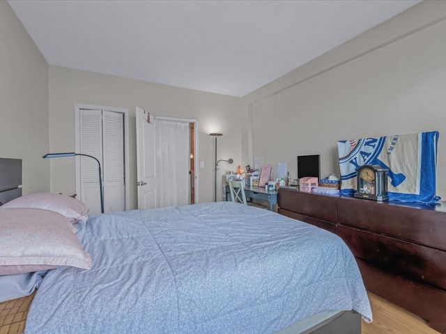 9905 63rd Dr Apt 7R, New York City, NY 11374