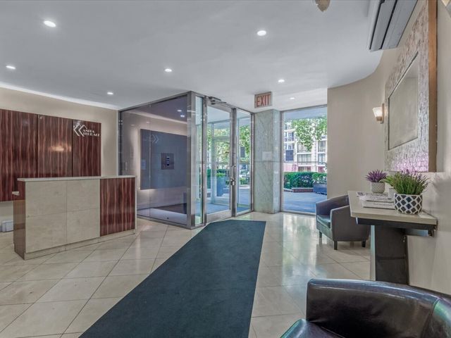 9905 63rd Dr Apt 7R, New York City, NY 11374