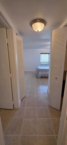 711 N Pine Island Road 210, Plantation, FL 33324