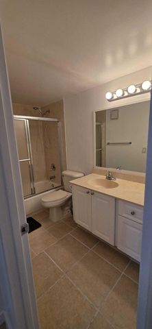 711 N Pine Island Road 210, Plantation, FL 33324