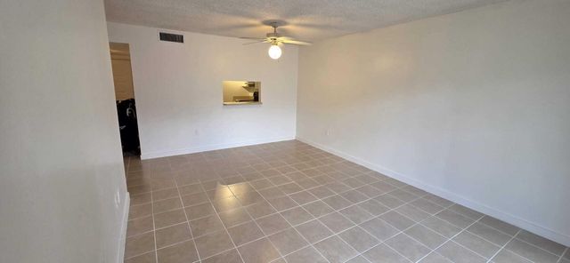 711 N Pine Island Road 210, Plantation, FL 33324