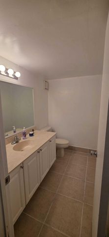 711 N Pine Island Road 210, Plantation, FL 33324