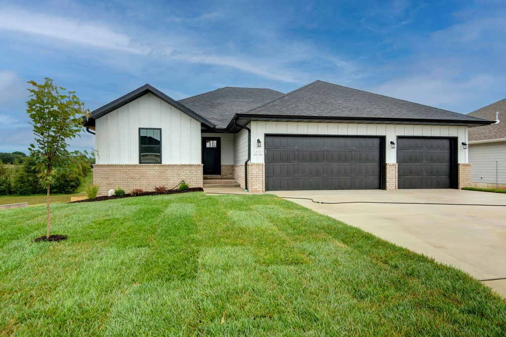 2204 S Grassmier Road Lot 33, Ozark, MO 65721