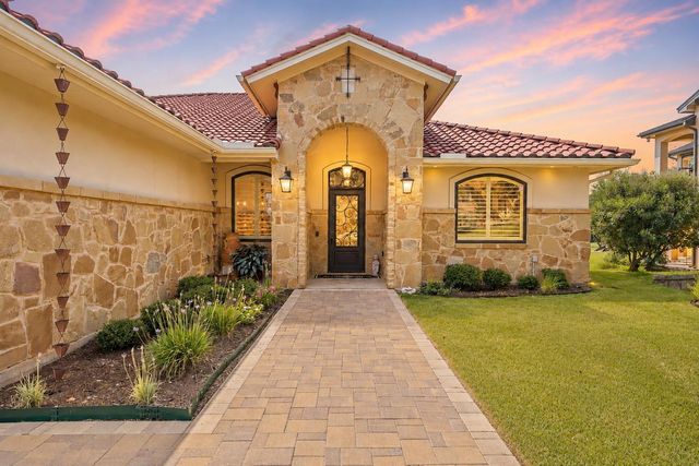 107 Long Mountain DR, Horseshoe Bay, TX 78657
