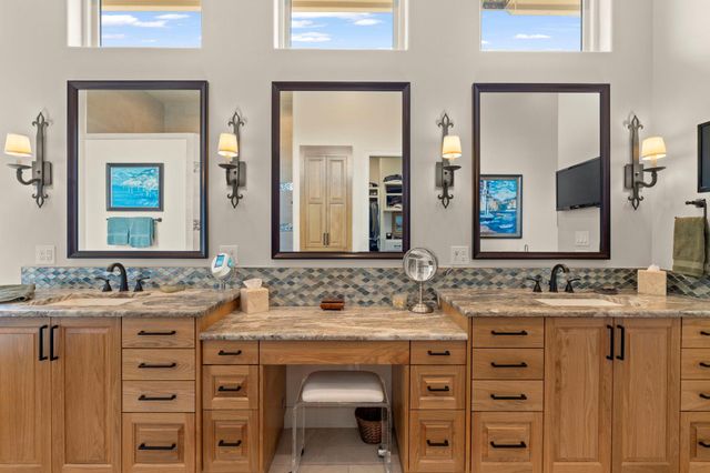 107 Long Mountain DR, Horseshoe Bay, TX 78657