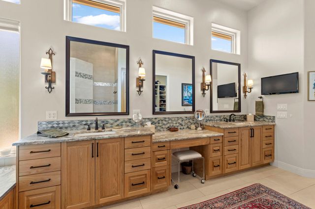 107 Long Mountain DR, Horseshoe Bay, TX 78657
