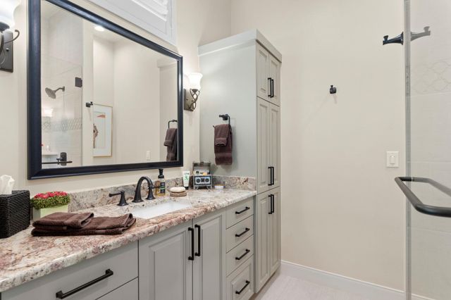 107 Long Mountain DR, Horseshoe Bay, TX 78657