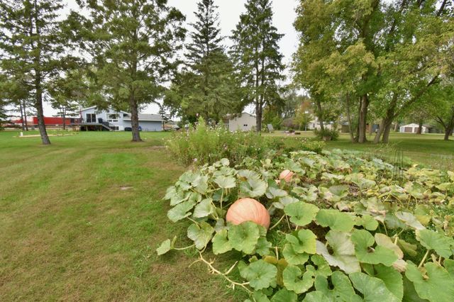 22298 State Highway 15, Saint Augusta, MN 56301