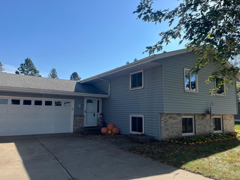 22298 State Highway 15, Saint Augusta, MN 56301