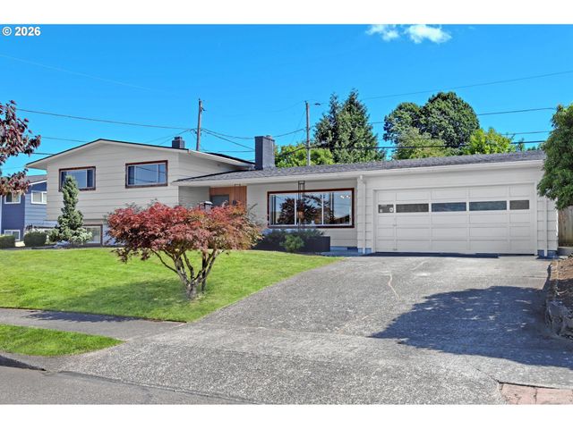 12640 Ne FREMONT St, Portland, OR 97230
