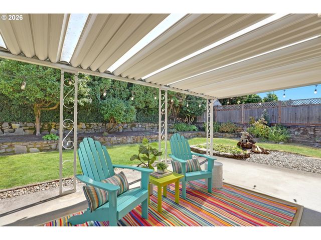 12640 Ne FREMONT St, Portland, OR 97230