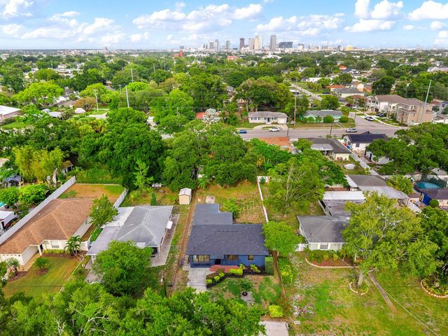 605 N WOODLYNNE AVENUE, Tampa, FL 33609